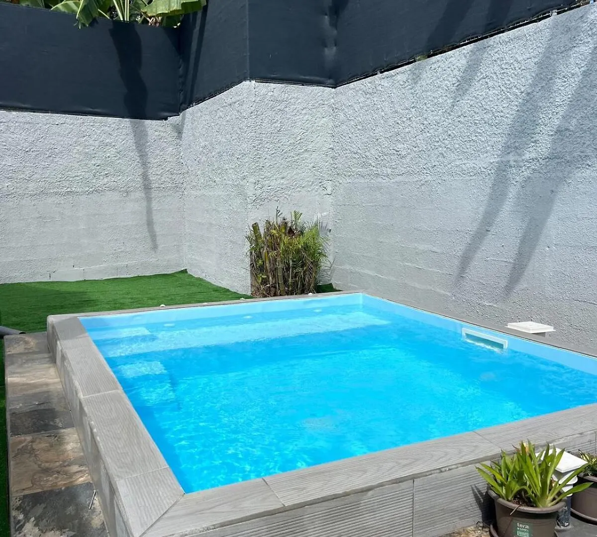 Villa Vato Lamentin 0*,  Guadeloupe
